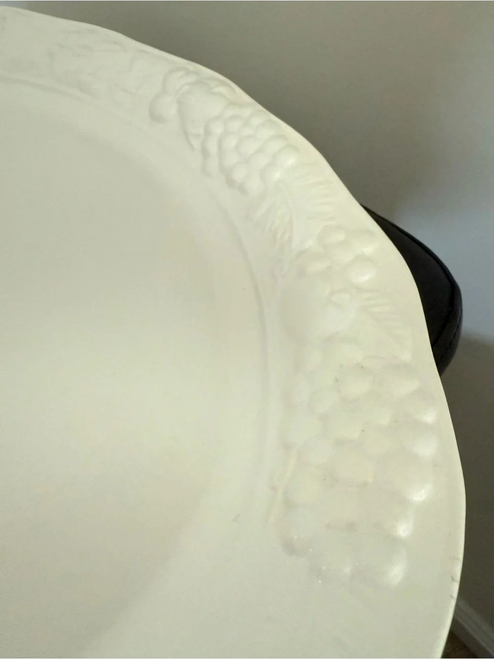 Vintage Classic White Embossed Oval Serving Platter -19 x14”